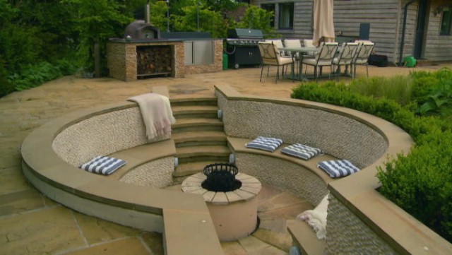 contemporary family garden 3 600x338