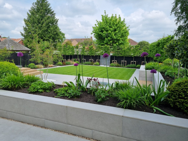 raised bed in contemporary entertaining garden in swindon